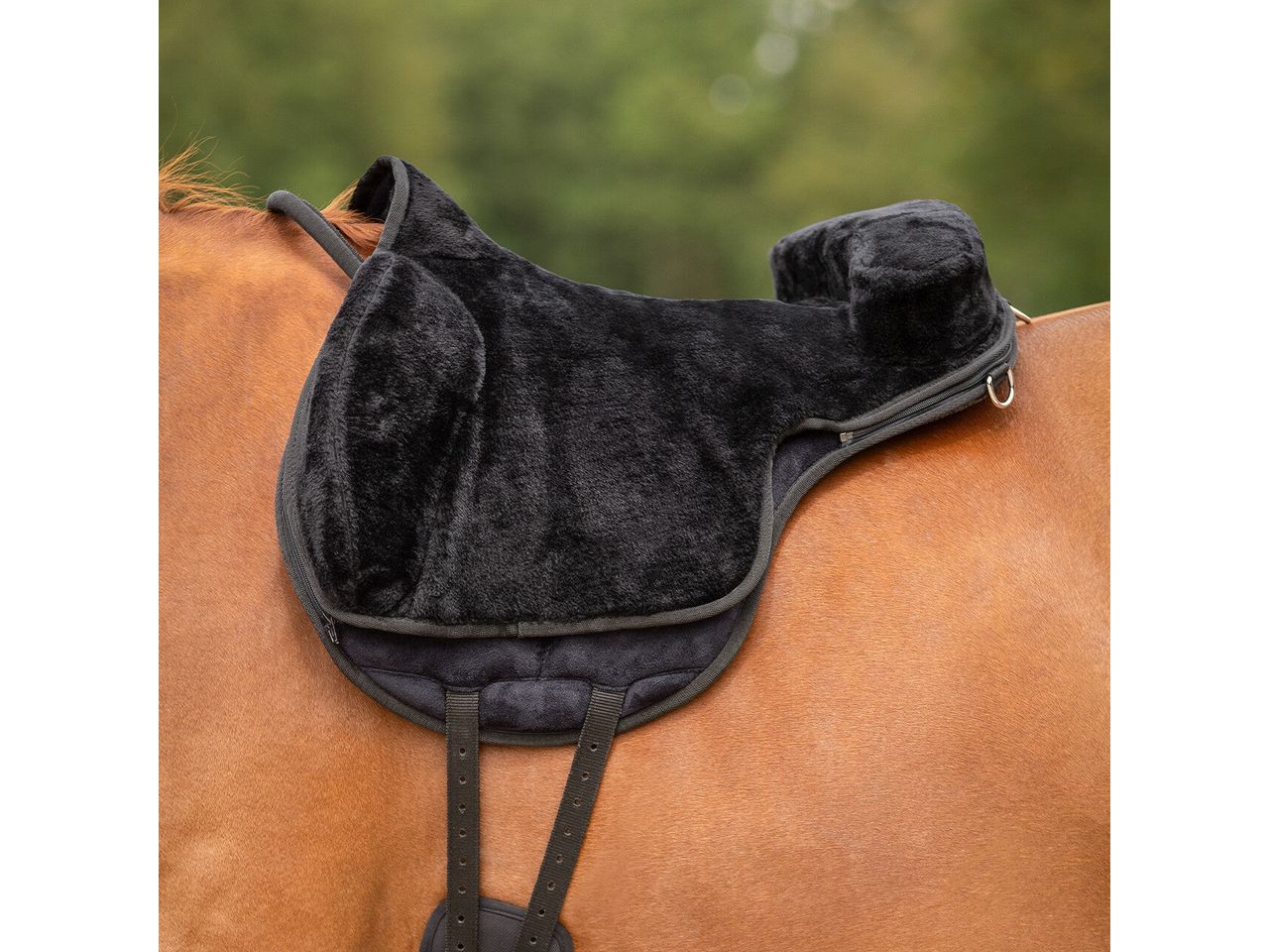 QHP Bareback Pad Kunstfellsattel Super Soft