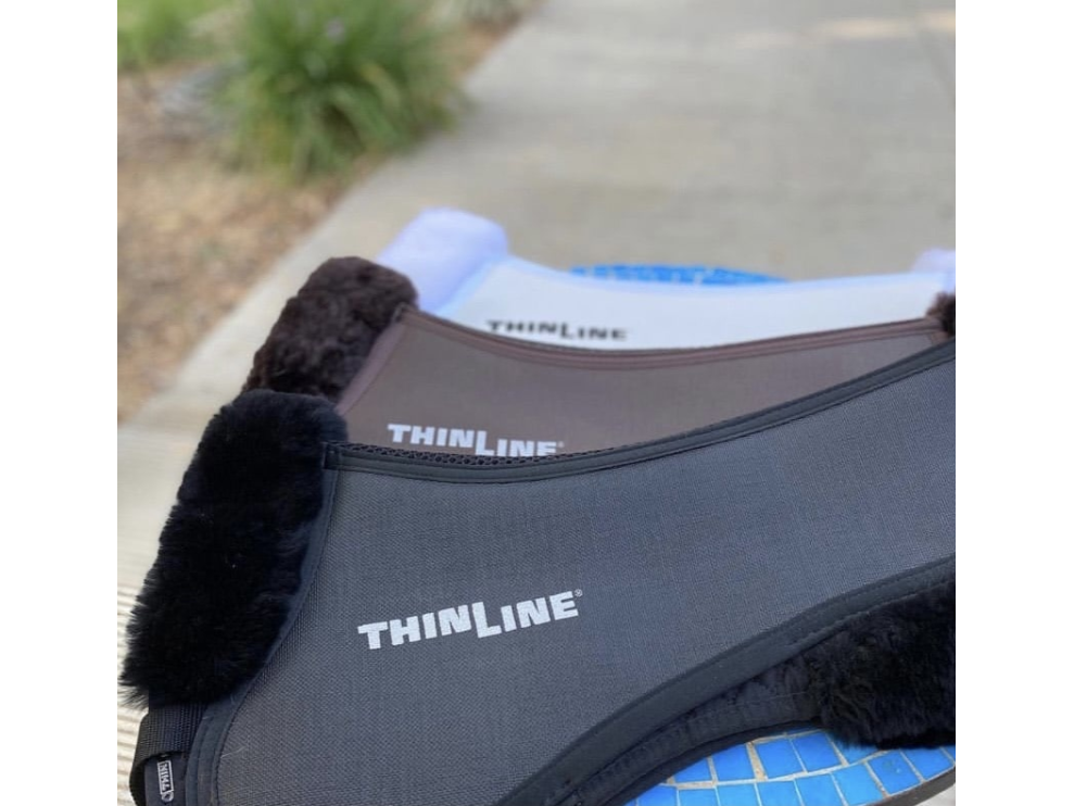 ThinLine Trifecta Sattelpad mit Fellkranz vorne & hinten