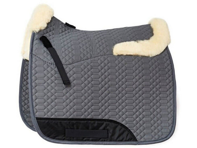 Engel - Lammfell Schabracke mit Fellrand vorne & hinten und Fell in Sattellage