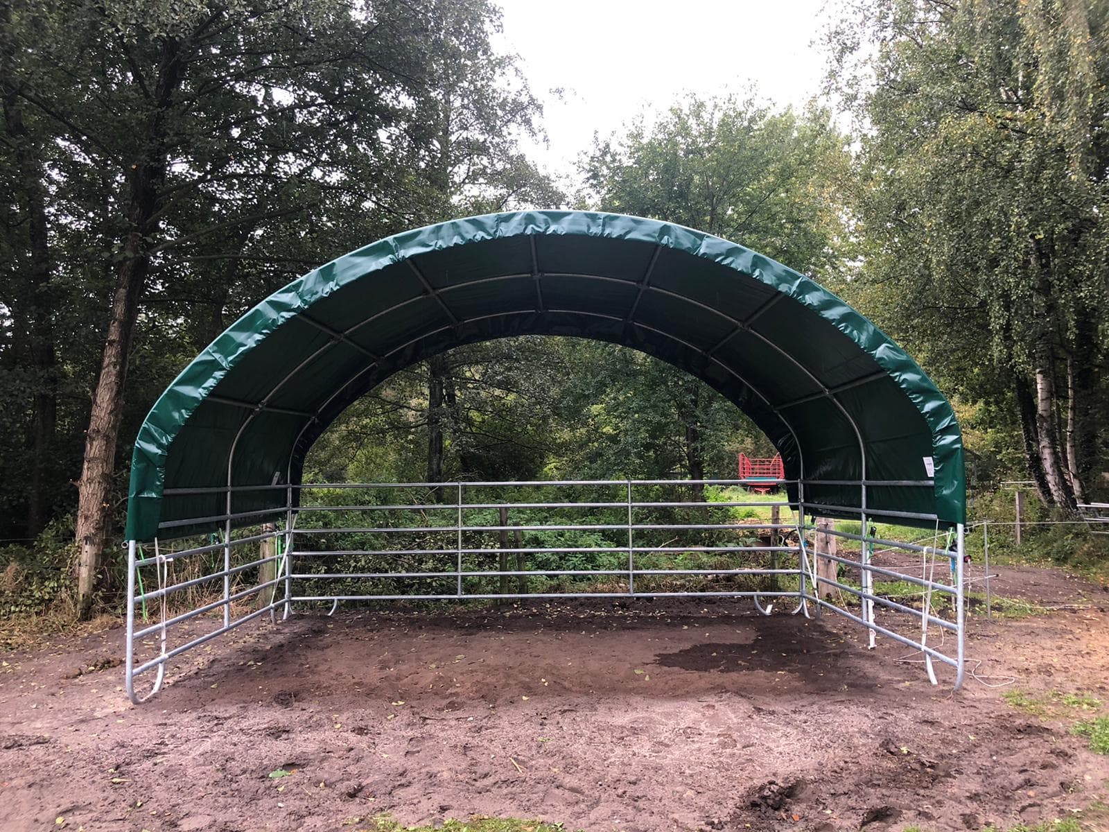 COVER ALL Mobile Cover 6 x 4 m, Weideunterstand, aufgebaut