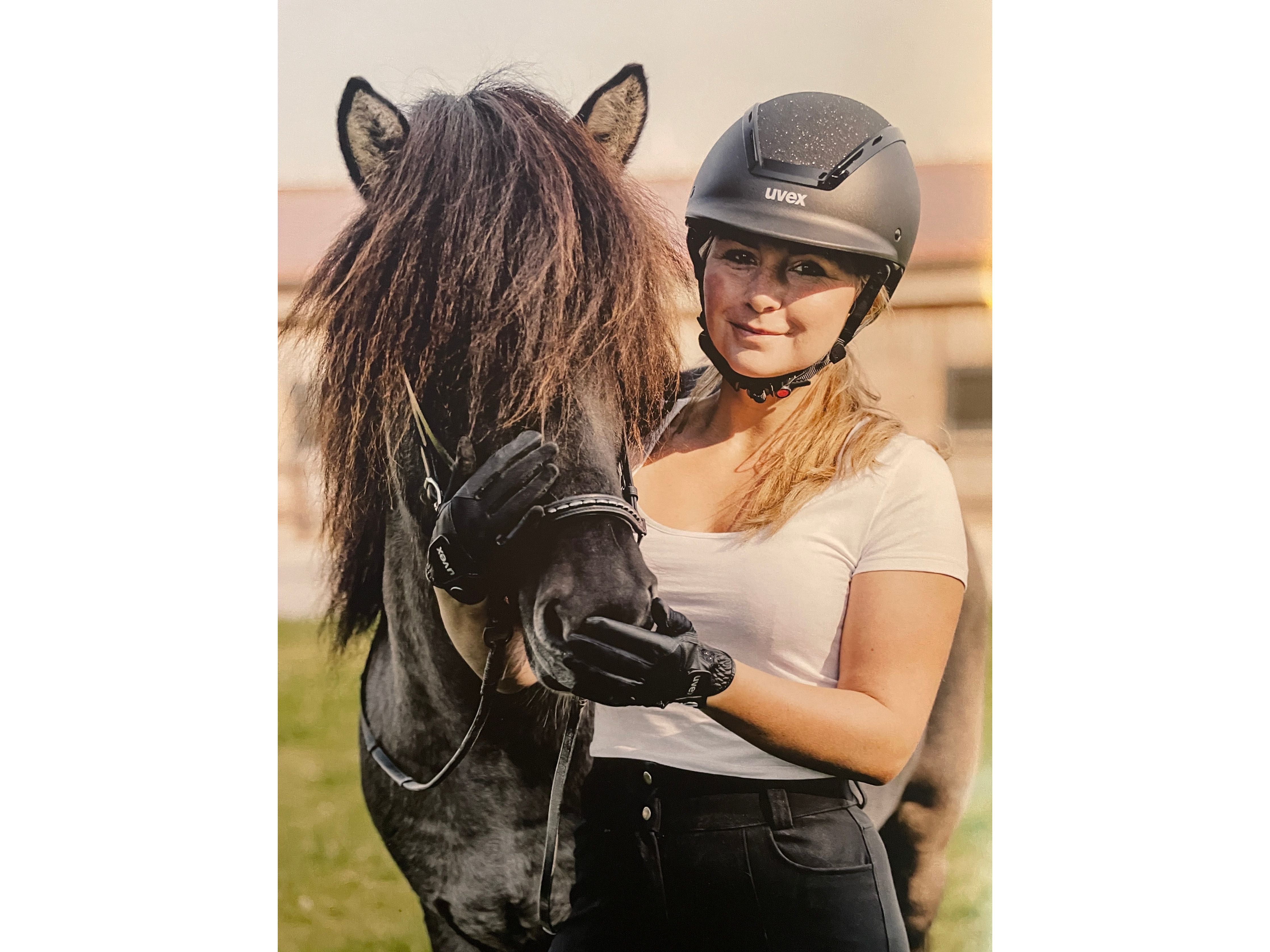 uvex Reithelm Exxeed Starshine