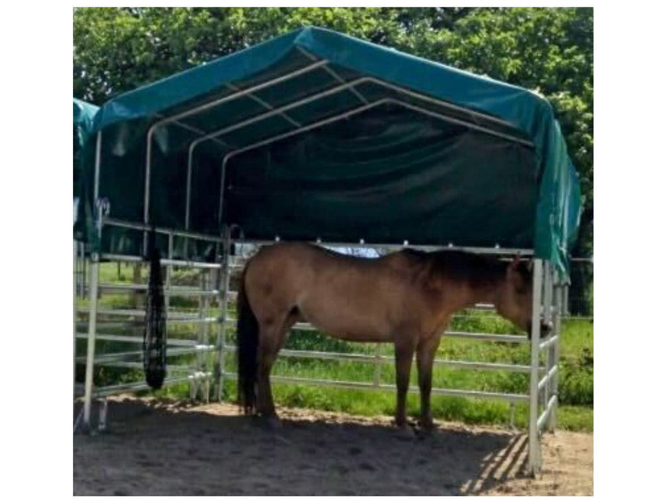 Das Weidezelt Standard ist eine hervorragende Unterstellmöglichkeit für Deine Pferde und Ponys, damit sich die Tiere auf der Weide, Paddock etc. vor Sonne oder schlechtem Wetter schützen können